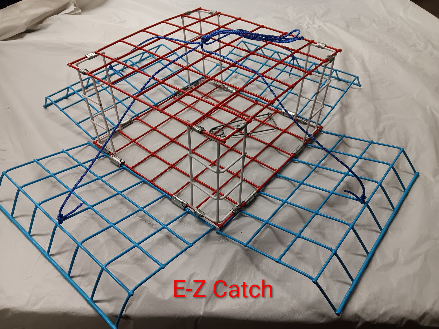 *PICK UP ONLY* 5 Pack E-Z Catch Four Door Weekender Kid's size Crab Traps # P-402-RWB (Red, White, & Blue)