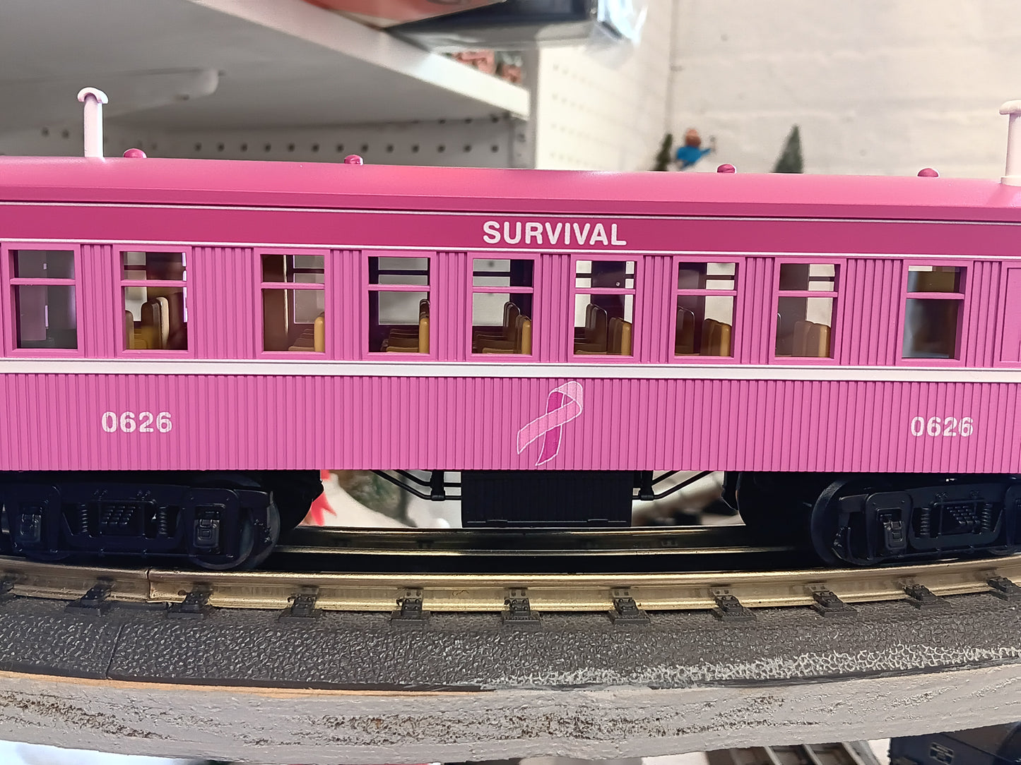 E-Z Catch Custom 30-6462 O Gauge RailKing Cancer Awareness 3-Car Overton Passenger Coach Set