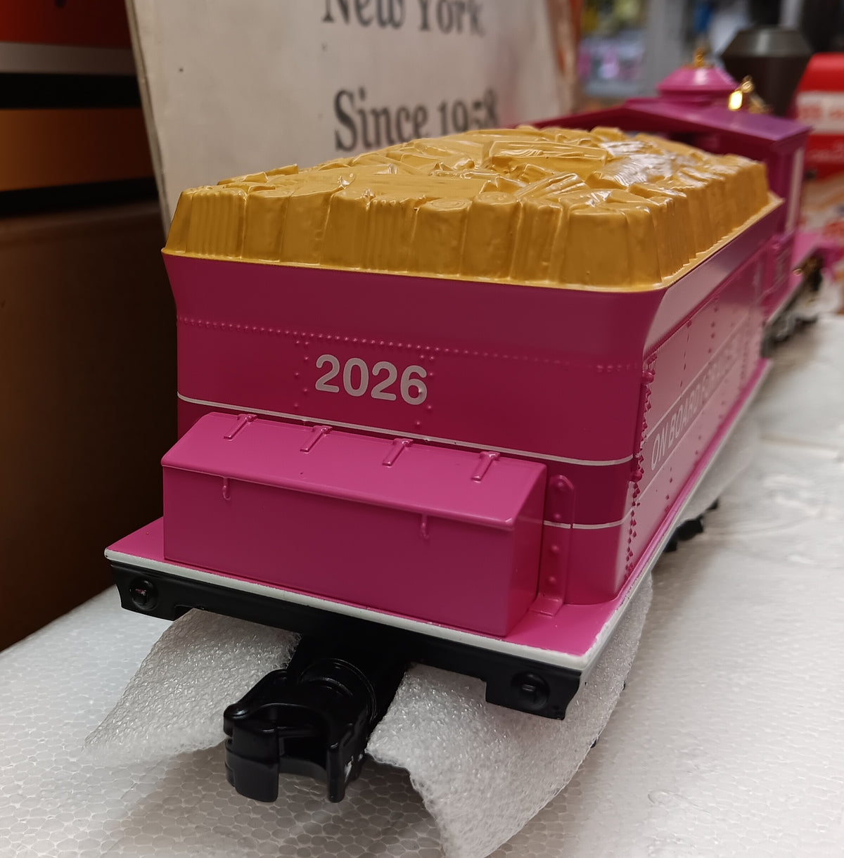 E-Z Catch Custom Run MTH Railking 4-6-0 Cancer Awareness Ten Wheeler Steam Engine & Tender # 30-1919-1