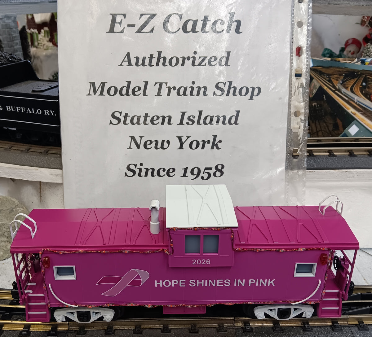 E-Z Catch Custom MTH RailKing # 30-77440 O Gauge Cancer Awareness Extended Vision Caboose with LED Lights Rd # 2026