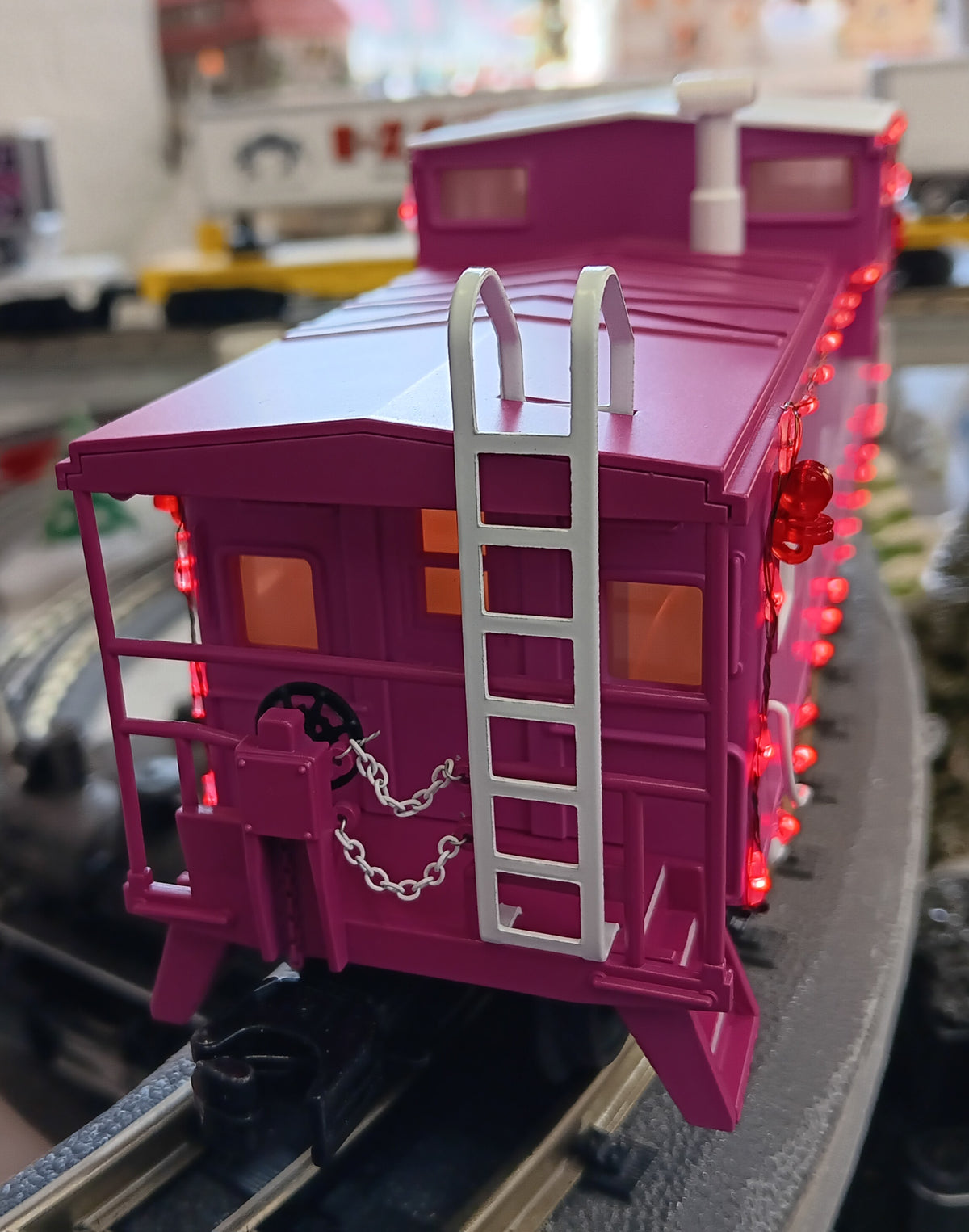 E-Z Catch Custom MTH RailKing # 30-77441 O Gauge Cancer Awareness Extended Vision Caboose with LED Lights Rd # 2027