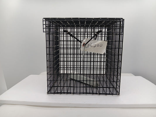 E-Z Catch # CP-200 ( Weighted Chum Pot ) 1/2 x 1 Mesh, 16 Gauge ( 3 Gallon Size )