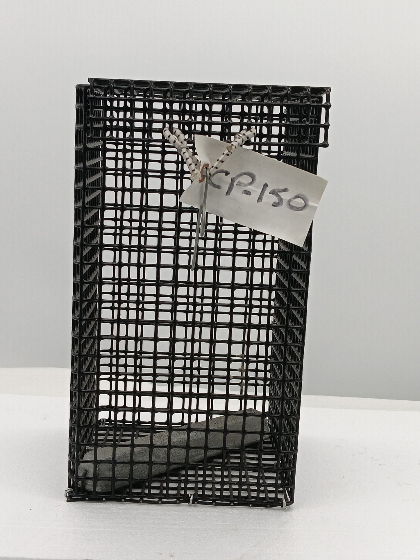 E-Z Catch # CP-150 ( Weighted Chum Pot ) 1/2 x 1/2 Mesh, 16 Gauge ( Gallon Size )