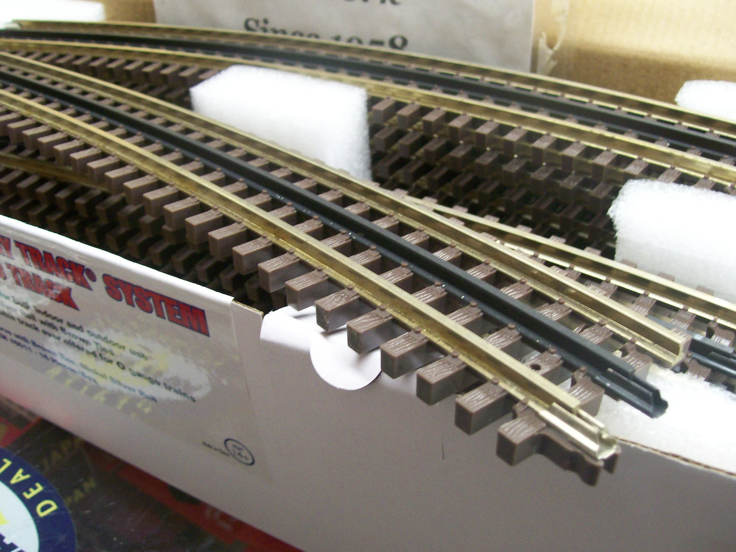 Atlas O # 6011 ( 16 Sections ) Complete 0-81 Circle of Nickel Silver Track 3-Rail