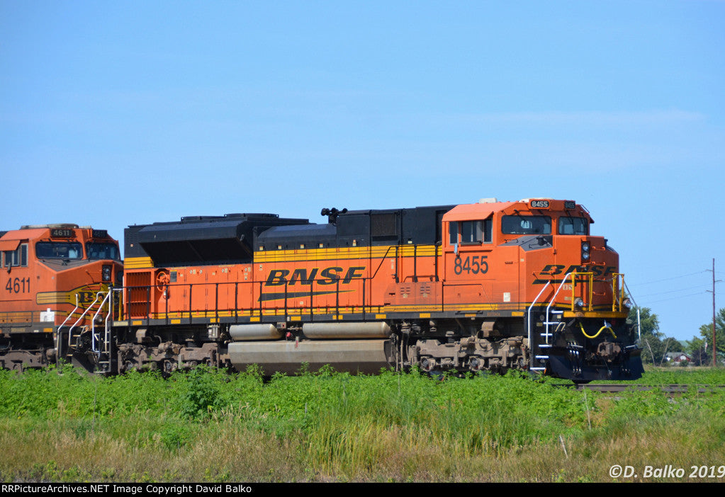 *PRE-ORDER* MTH Premier # 20-22175-1 New Tooling SD70ACe BNSF Cab # 8455 - 3RL