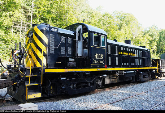 *PRE-ORDER* MTH 20-22154-1 Premier New Tooling RS-3 Delaware & Hudson Cab # 4126 - 3RL