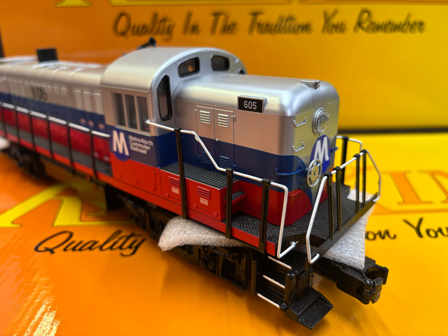 MTH Railking # 30-21193-1 ( Custom ) RS-3 Diesel Engine With Proto-Sound 3.0 - Metro North  Engine No. 605 ( with MTA Logo's )