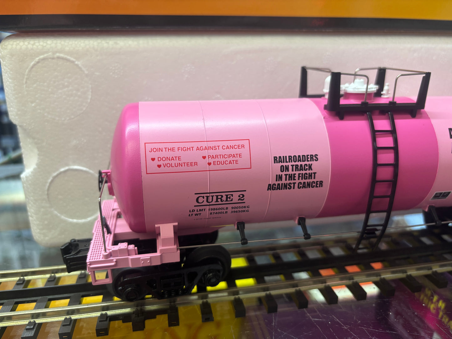 E-Z Catch Custom Cancer Awareness MTH Railking Cure 2 Modern Tank Car