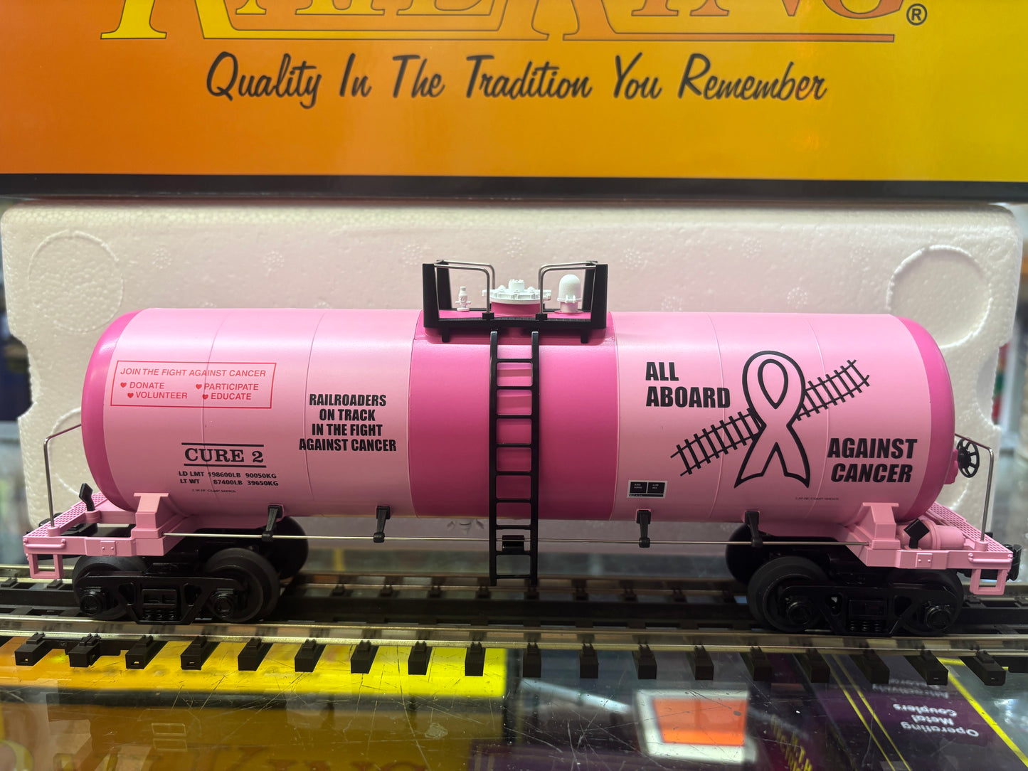 E-Z Catch Custom Cancer Awareness MTH Railking Cure 2 Modern Tank Car