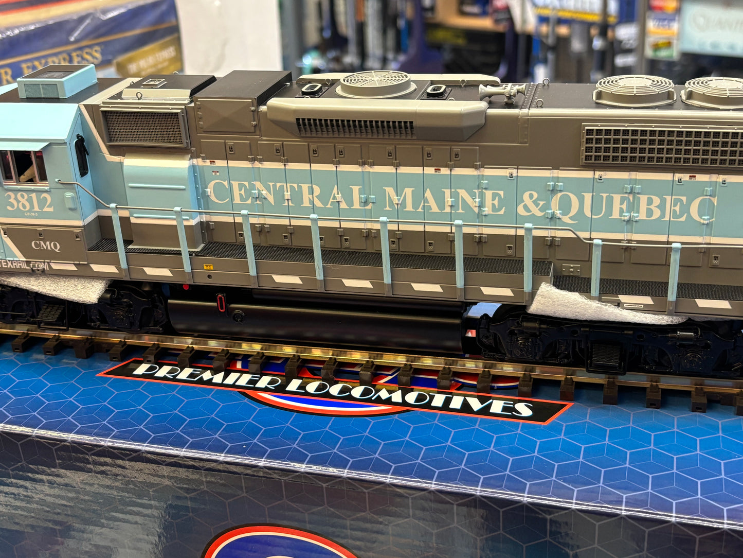 Now IN STOCK, Limited Run ( E-Z Catch Custom Atlas O GP38-3 Central Maine & Quebec Cab # 3812 ( 3-Rail )