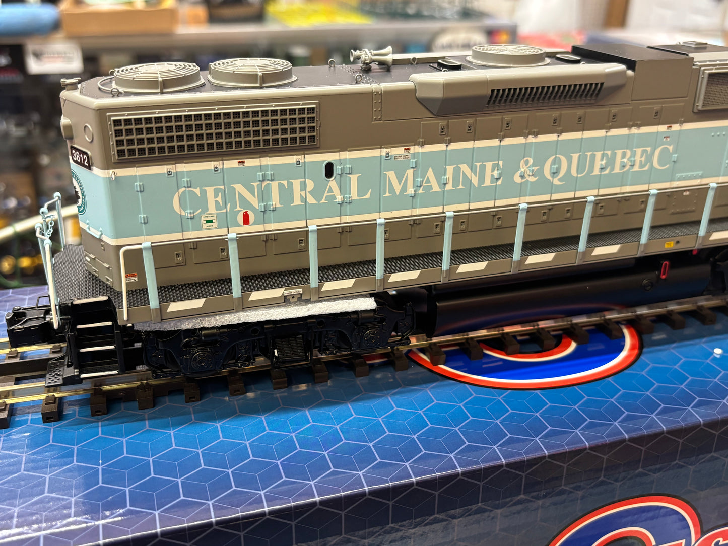 Now IN STOCK, Limited Run ( E-Z Catch Custom Atlas O GP38-3 Central Maine & Quebec Cab # 3812 ( 3-Rail )