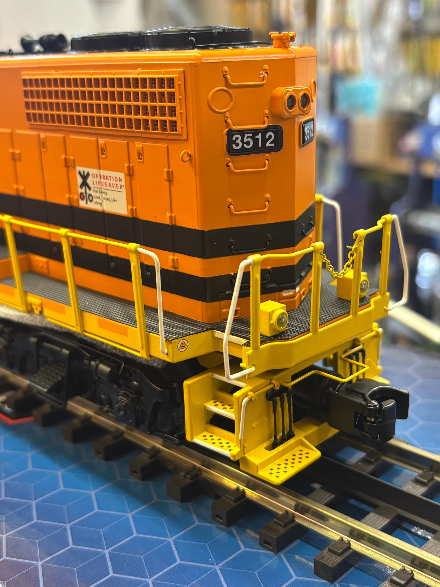 Now IN STOCK, E-Z Catch Buffalo & Pittsburgh Custom Atlas O Premier GP38-2 Cab # 3512 ( 3-Rail )