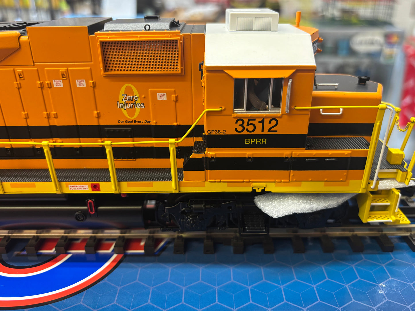 Now IN STOCK, E-Z Catch Buffalo & Pittsburgh Custom Atlas O Premier GP38-2 Cab # 3512 ( 3-Rail )