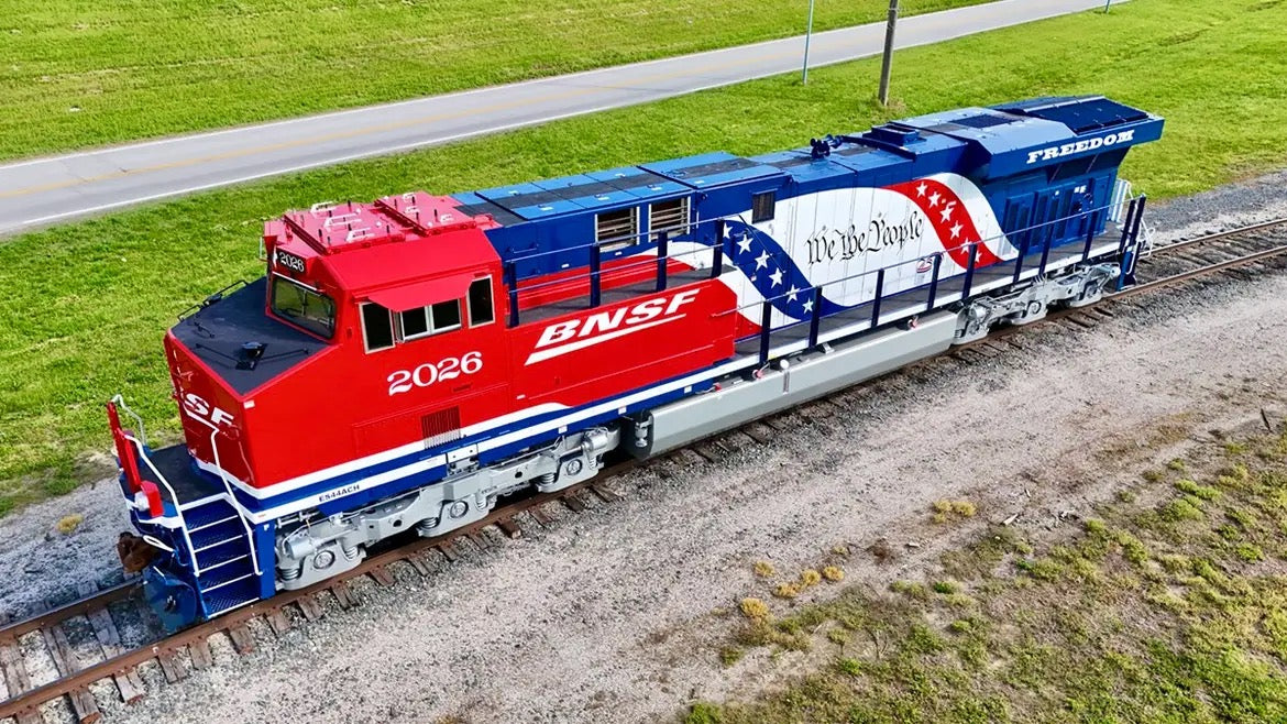 *PRE-ORDER* MTH RailKing # 30-21415-1 BNSF ES44AC Diesel Locomotive w/ProtoSound 3.0 Cab # 2026 - 3RL (ETA Fall 2026)