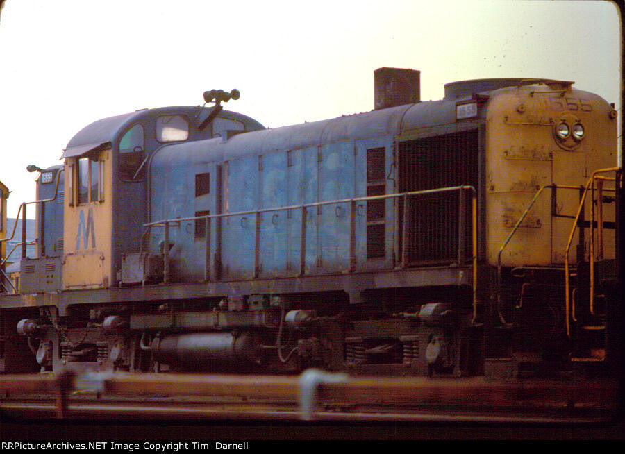 *PRE-ORDER* MTH 20-22145-1 Premier New Tooling RS-3 Long Island Cab # 1555 - 3RL