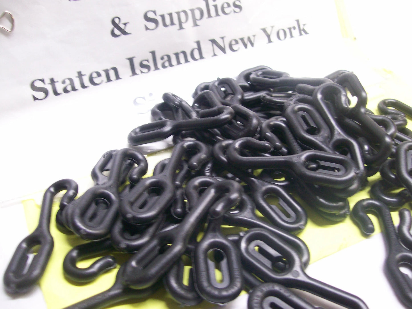 E-Z Catch 50 Count Black Plastic Crab Pot & Trap Hooks  Fit's 3/16 & 1/4" Bungee