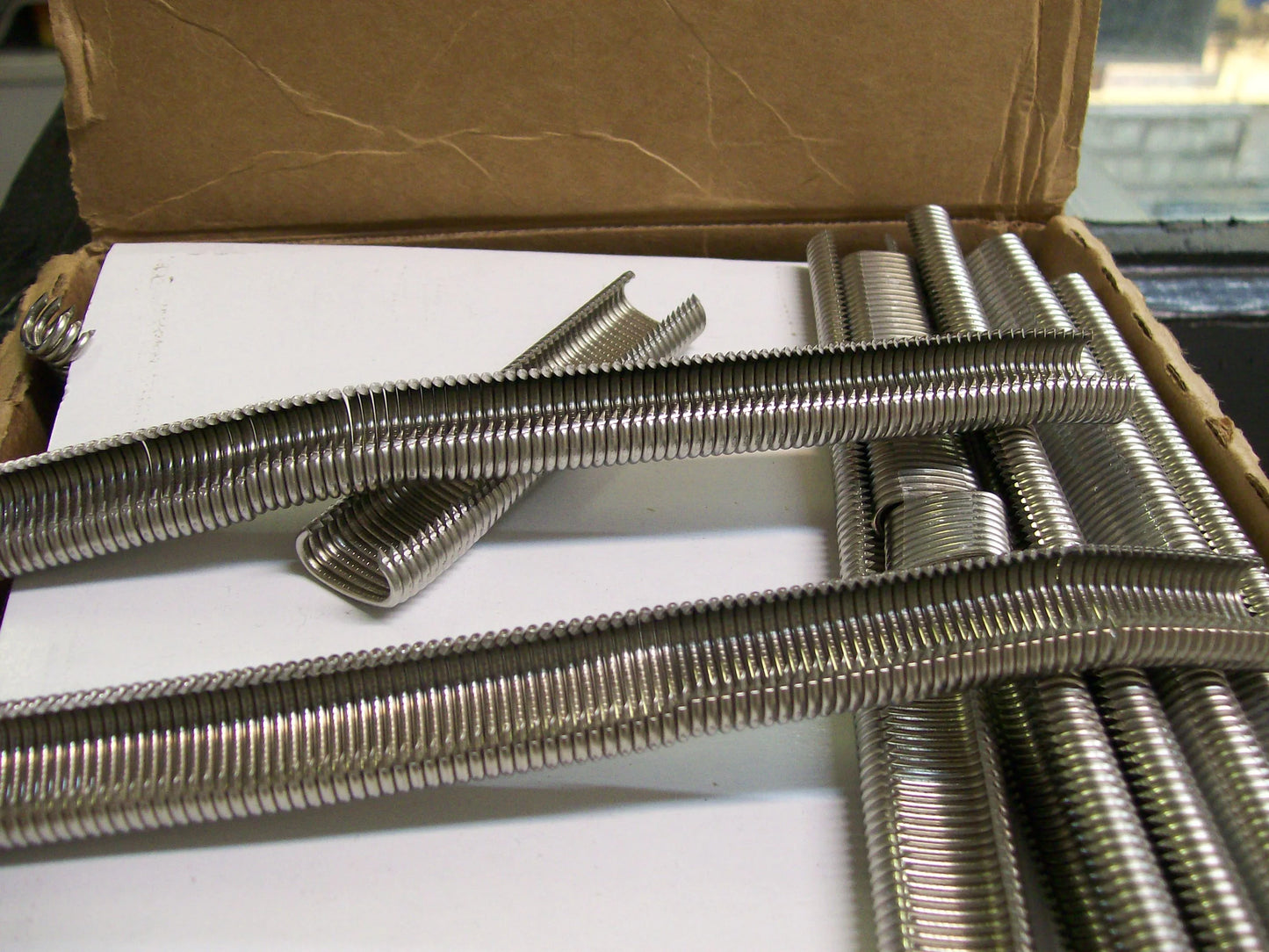 Stainless Steel  C-Ring's ( Sharp Point ) 1/2" USA Made 10,000 per box ( For Air Tools Only )