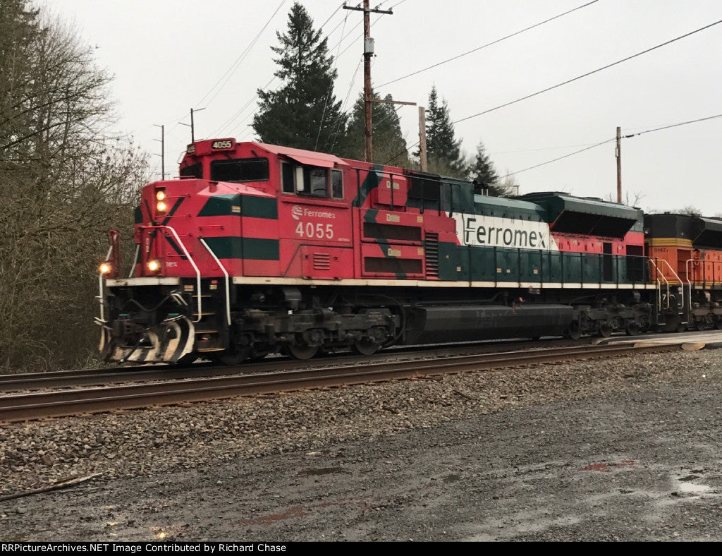 *PRE-ORDER* MTH Premier # 20-22176-1 New Tooling SD70ACe Ferromex Cab # 4055 - 3RL