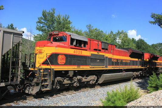 *PRE-ORDER* MTH Premier # 20-22167-1 New Tooling SD70ACe Kansas City Southern Cab # 4025 - 3RL