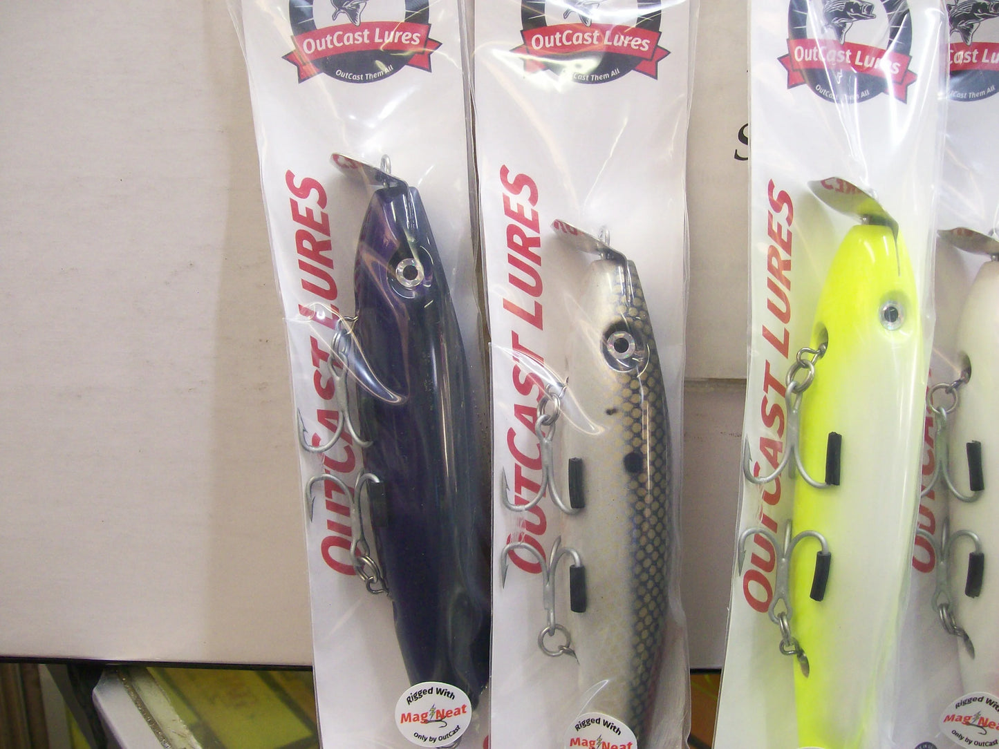 OutCast Custom Wooden Lures Surfster MagNeat Metal Lip Swimmers ( 4 Color's ) 3 ounce