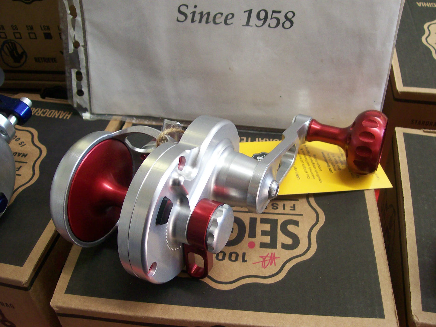 NEW Seigler LGN (Narrow Spool Large Game) Right Hand Lever Drag Silver & Red